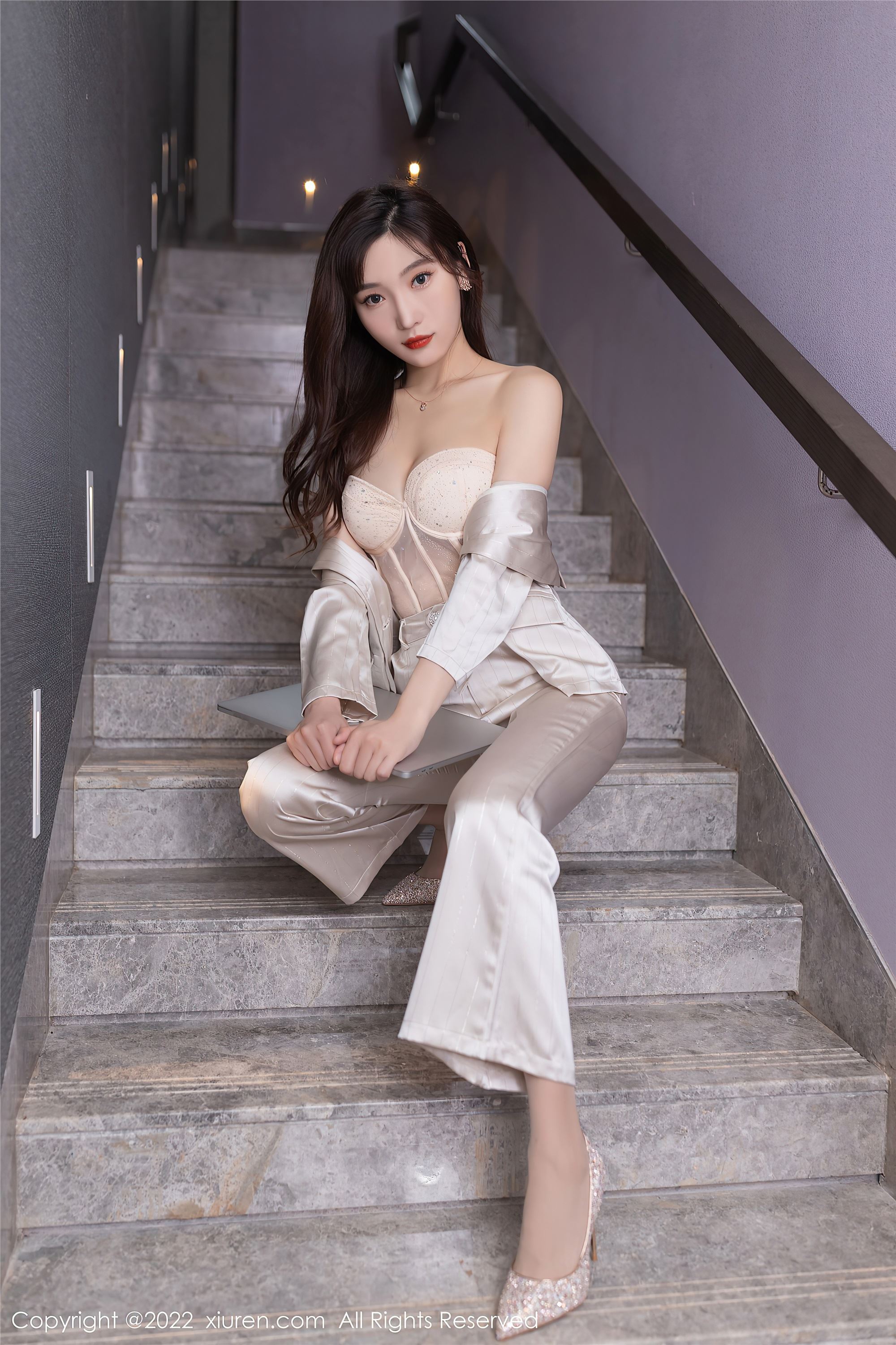 Xiuren秀人网 2022.09.15 NO.5594 陆萱萱